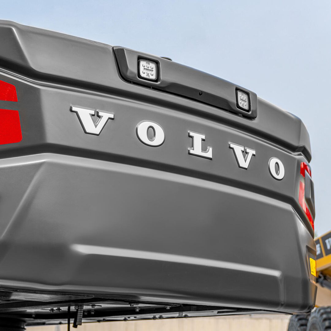 volvo-benefit-crawler-excavator-ec210f-ec220f-ec230f-t3-built-for-productivity